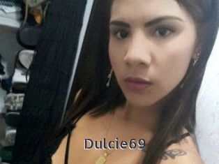 Dulcie_69