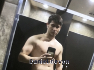 Daniel_devon