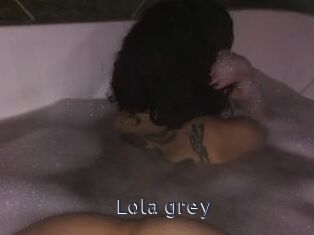 Lola_grey