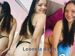 Leonela_davis