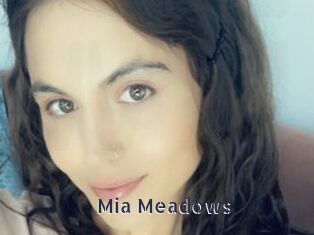 Mia_Meadows