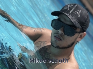 Mikee_scooth