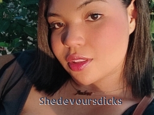 Shedevoursdicks