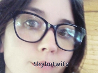 Shyhotwife